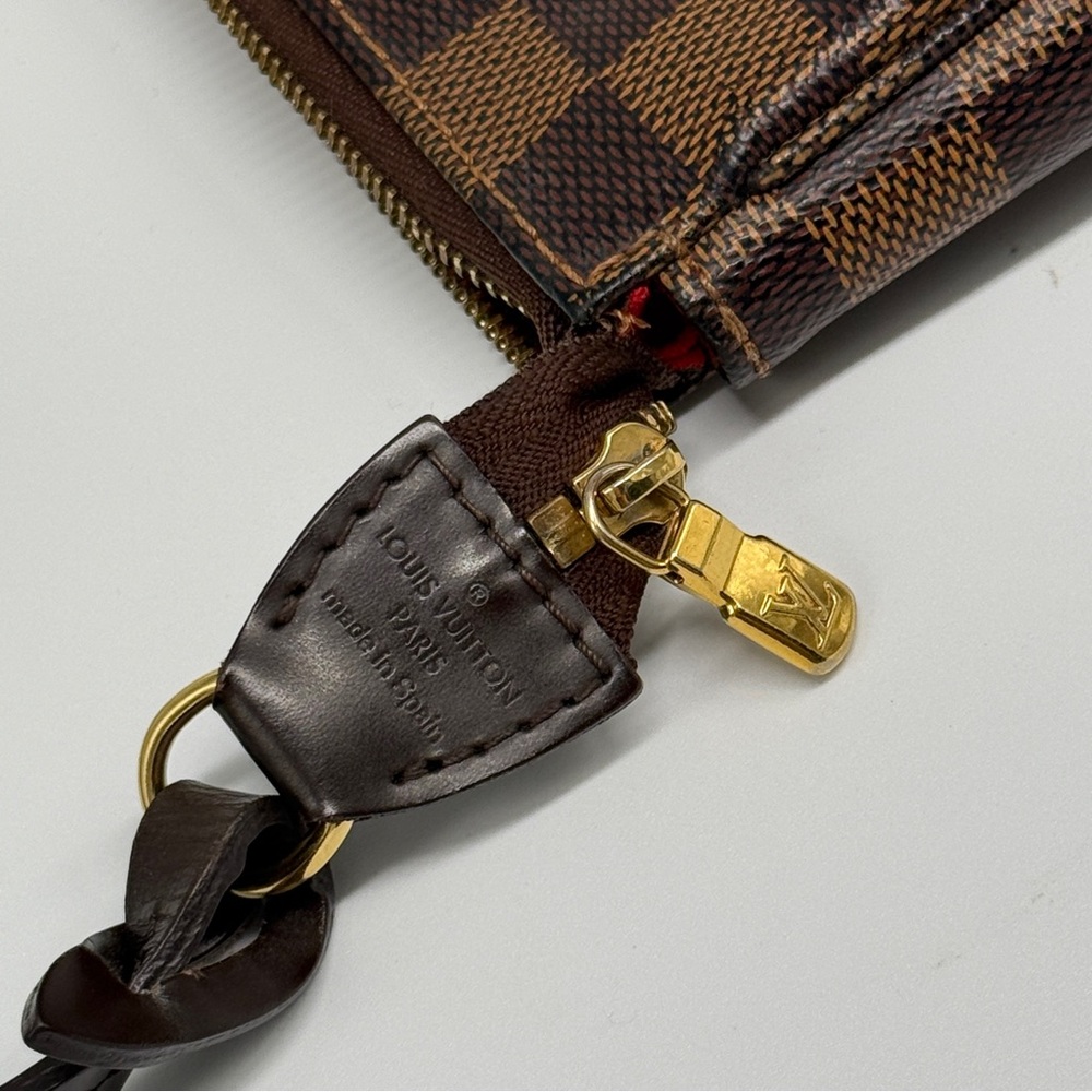 Auth Louis Vuitton Damier Pouchette Accessories Brown Checker small shoulder bag - Picture 10 of 13